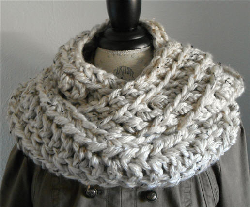 Loop it 2 times or 3 times for a Chunky Cowl